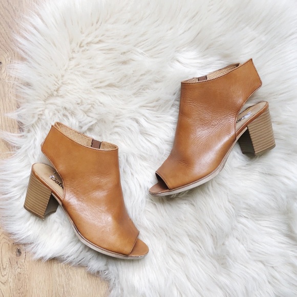 gabor tan ankle boots